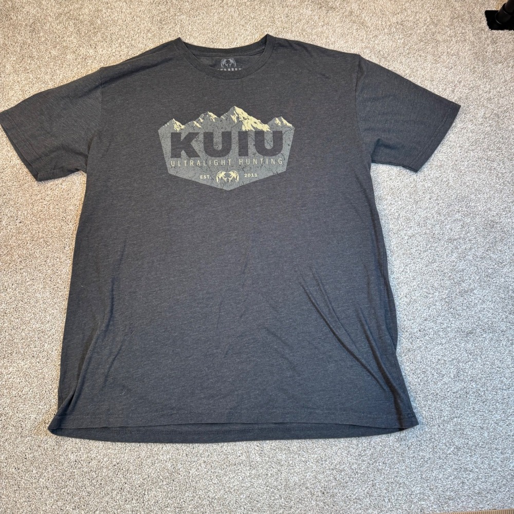 KUIU Ultralight Hunting Mountain Graphic T-Shirt Mens XL Gray Short Sleeve